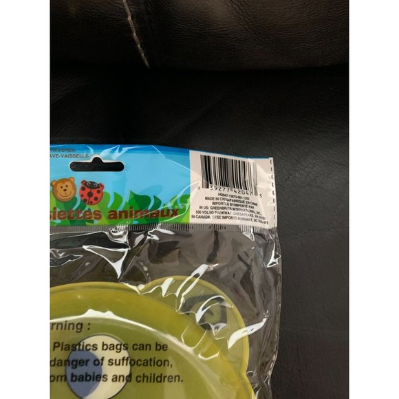 New Angel Of Mine Hard Plastic Bumblebee Yellow Black Pack of 2 Kids Divided Pla - Picture 2 of 3